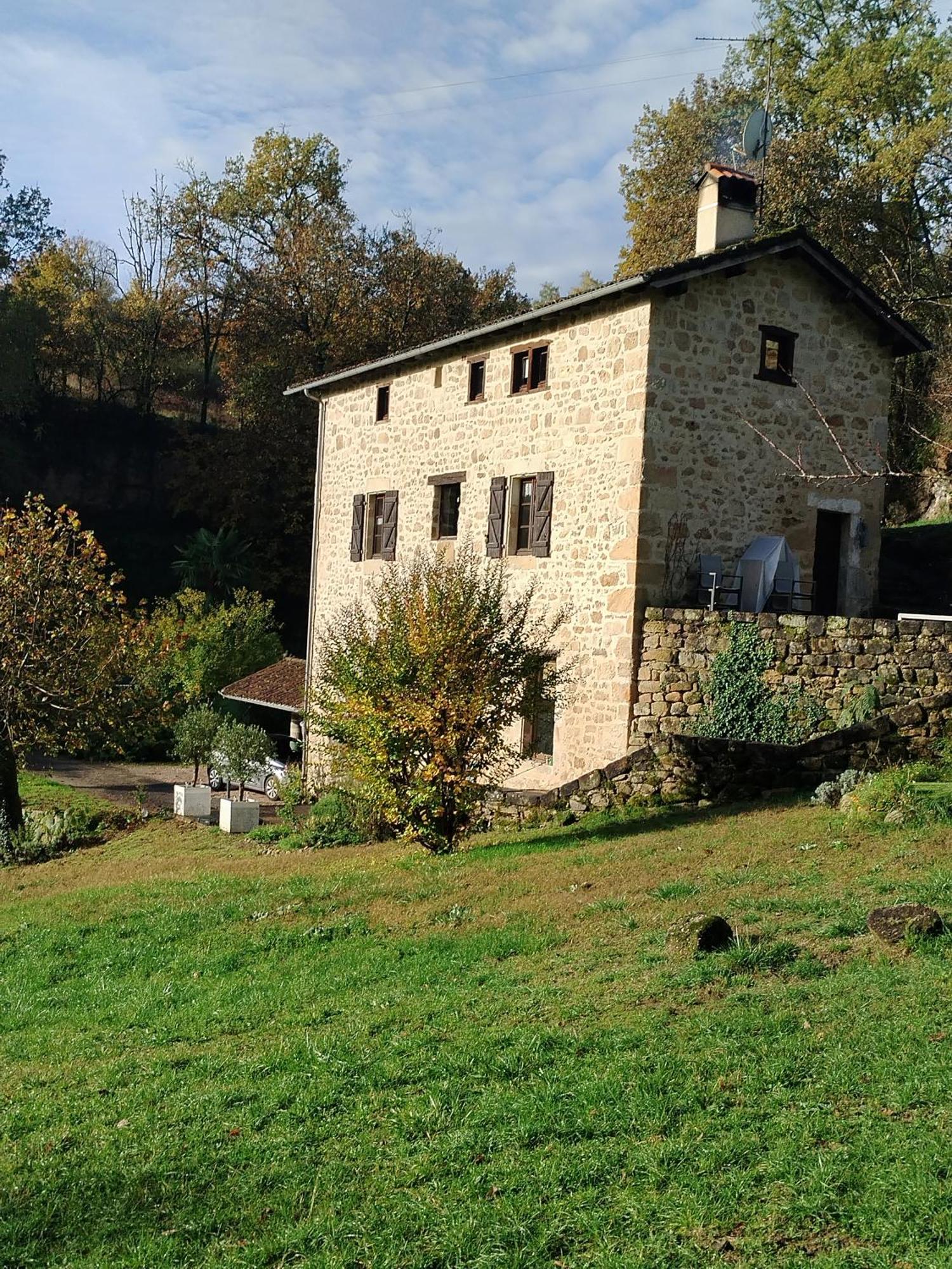 Chambre D'Hotes L'Ecrin Du Quercy Bed & Breakfast Figeac Exterior photo